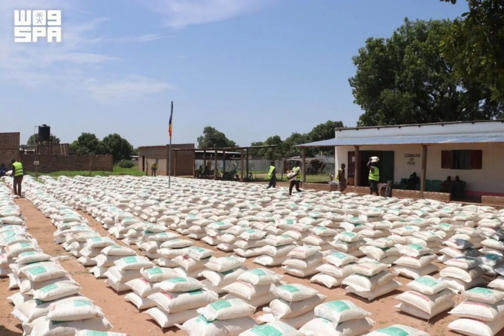 KSrelief Distributes 1,000 Food Baskets in Chad