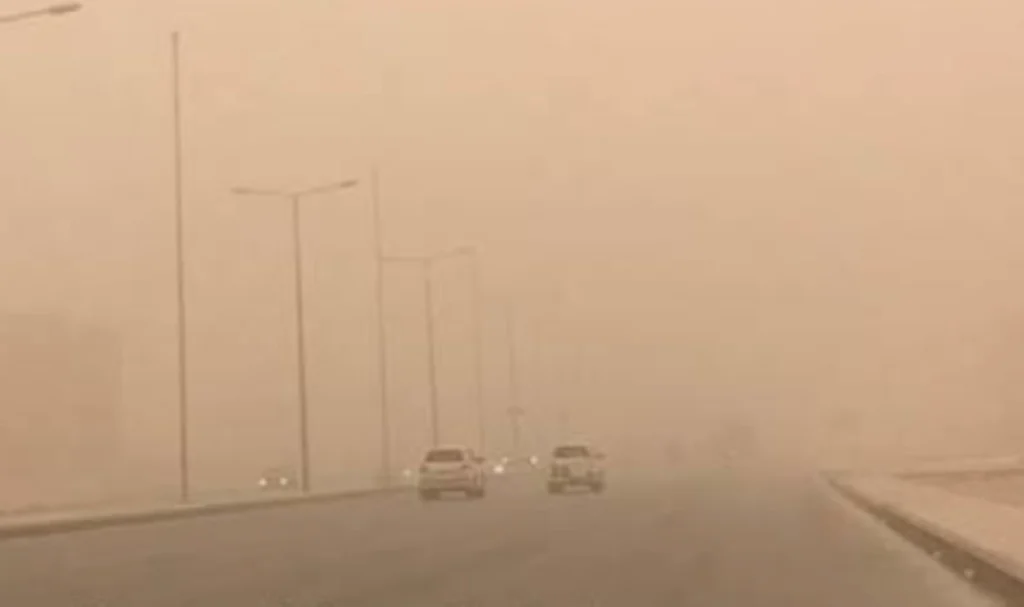 Dust-raising winds, high waves forecast along Saudi Red Sea coast