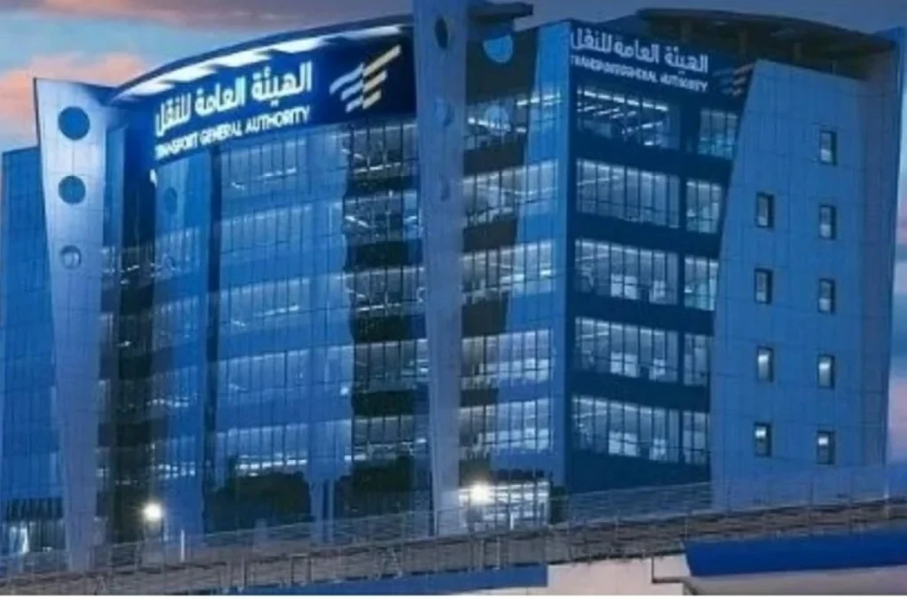 Fine and deportation for 3 expats for transporting passengers without a license