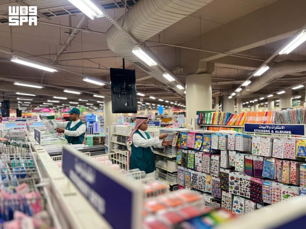 Ministry of Commerce Conducts 2,259 Inspection Tours of School Supply Outlets Ahead of New Academic Year