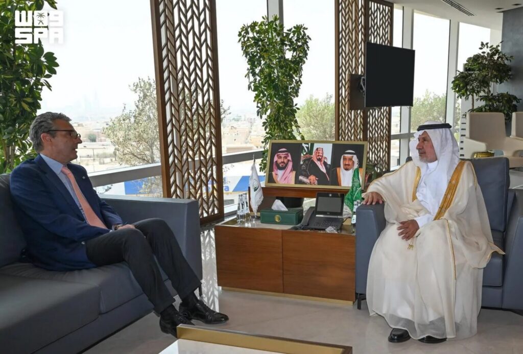 KSrelief Supervisor General, Italian Ambassador Discuss Humanitarian, Relief Issues